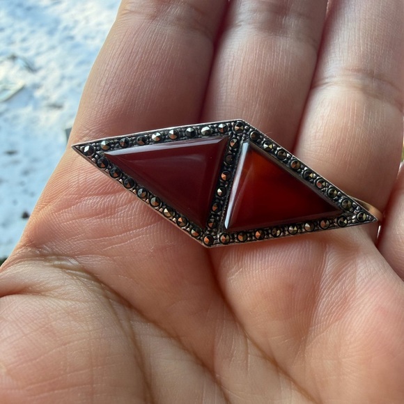 925 Sterling Silver Jewelry - Vintage 925 Sterling Silver Marcasite and Onyx Triangle Brooch
